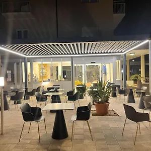 Elsa Hotel